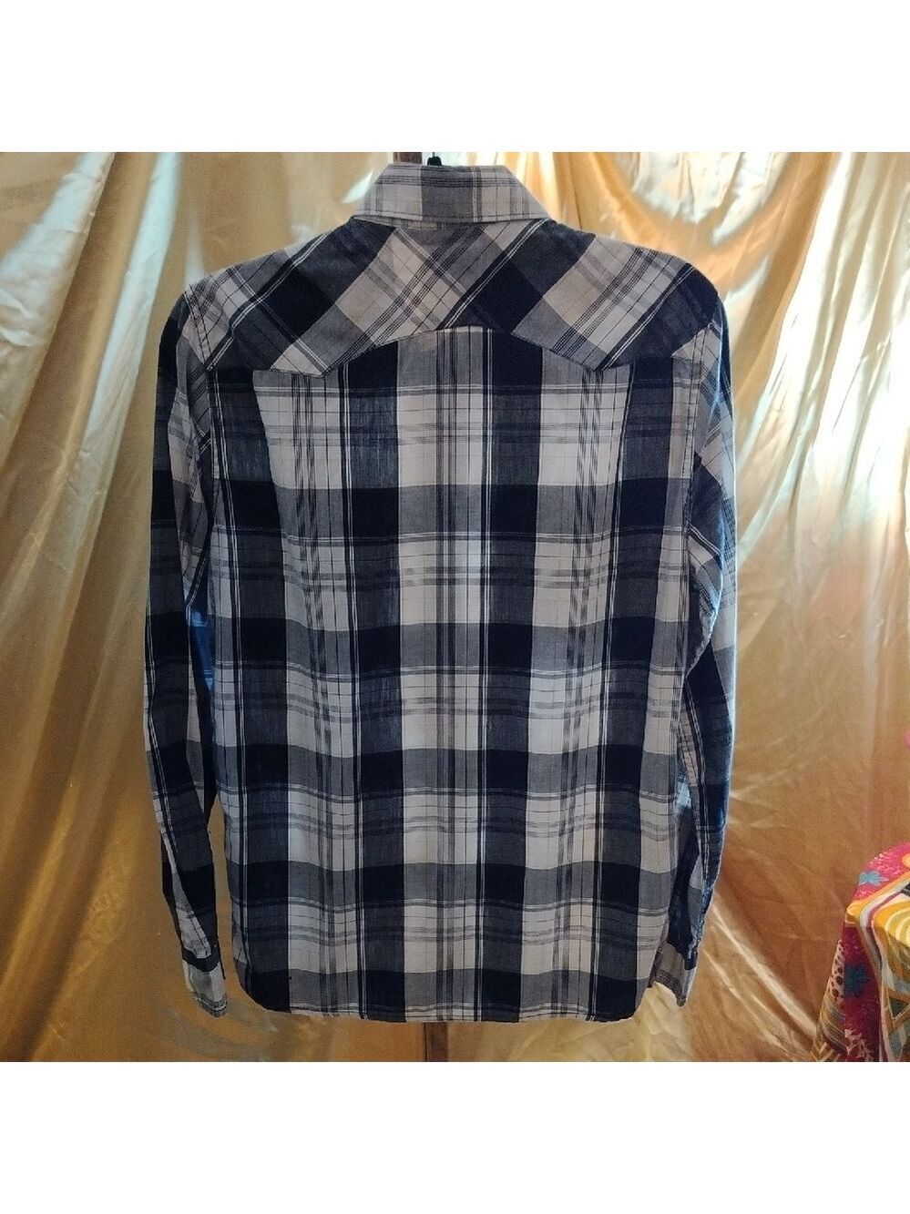 Levi's Blue and White Plaid Casual Button Down Shirt - Picture 4 of 6